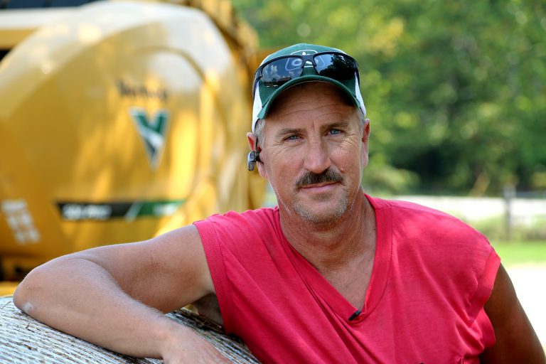Why Steve Riley Switched to the Vermeer 504 Pro Baler