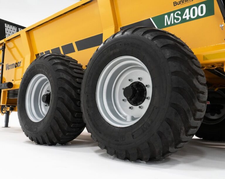 Meet the Vermeer manure spreader lineup