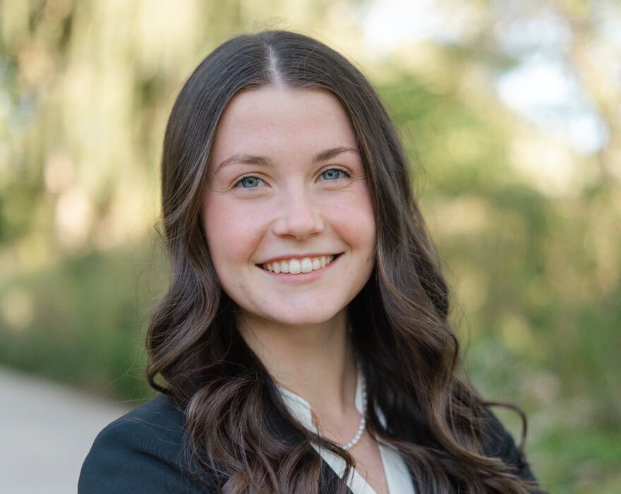 Mia Andringa headshot